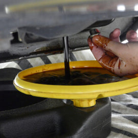 Cold Or Hot – When Do You Change Your Motor Oil