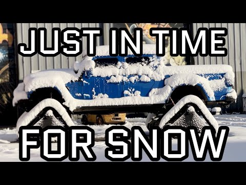 Tracked Jeep Gladiator!! Just in time for biggest storm of the year!