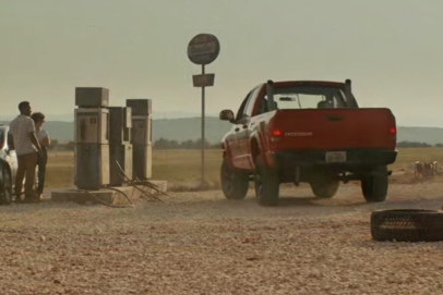 New Texas Chainsaw Movie Makes Gas Truck Blow Smoke To Insult